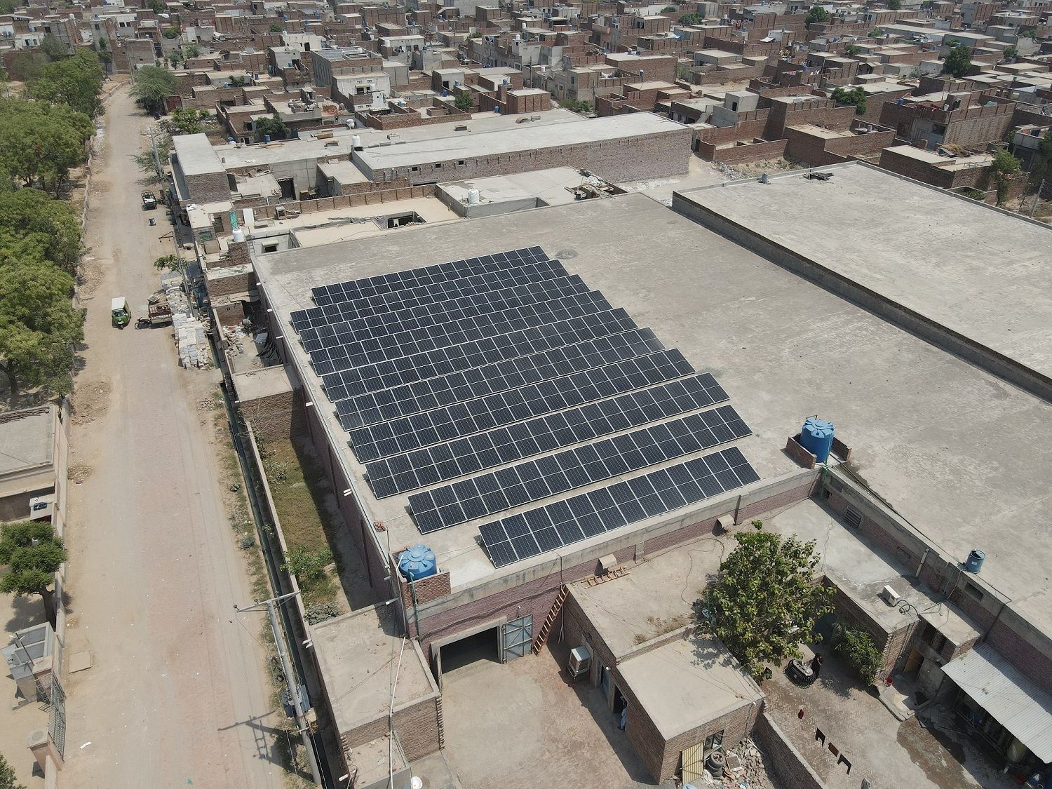Three major textile enterprises in Faisalabad, Pakistan, have implemented industrial and commercial photovoltaic projects