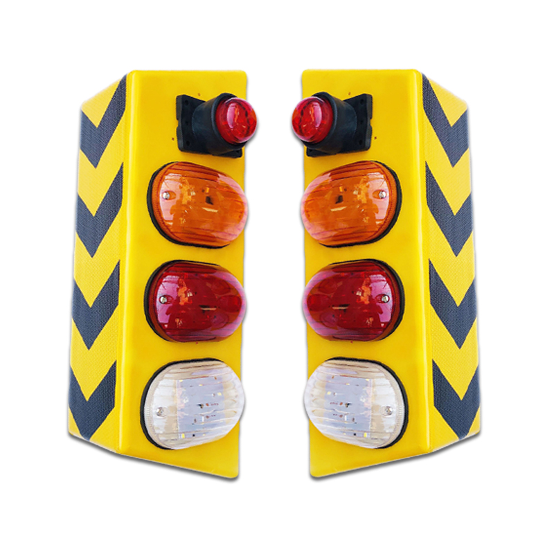 Clearing vehicle triangular lamp frame, three-color lamp