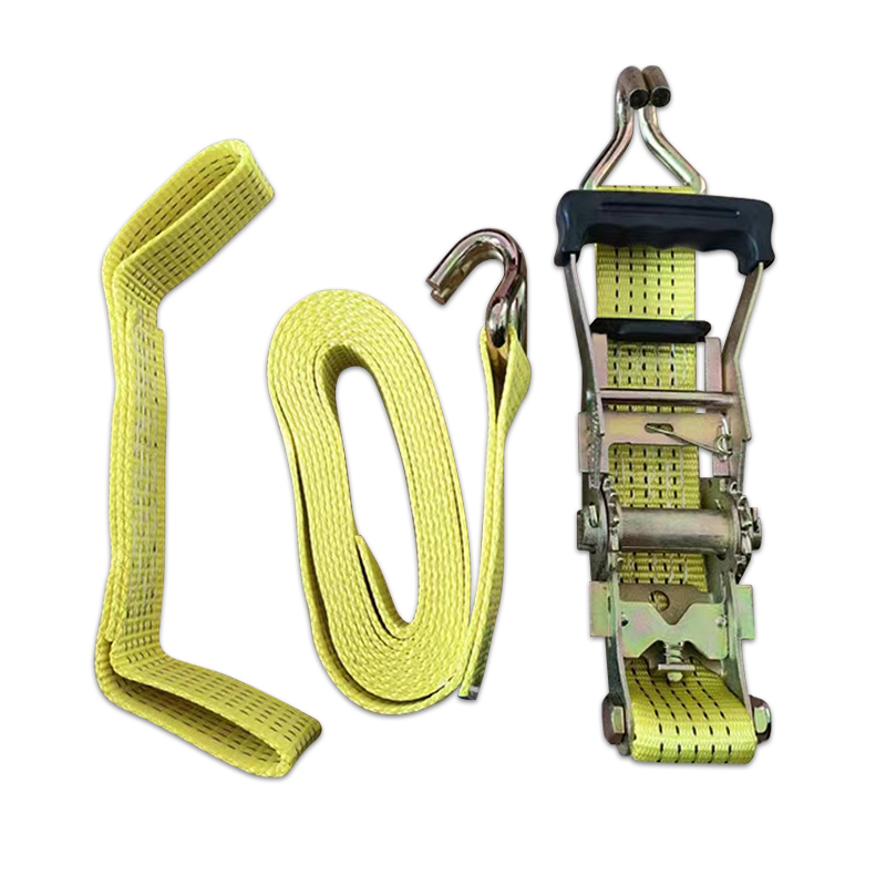 Clearing debris vehicle three-piece tie-down straps