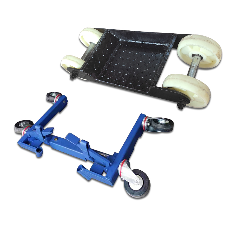 Clearing vehicle / Boat-shaped small vehicle