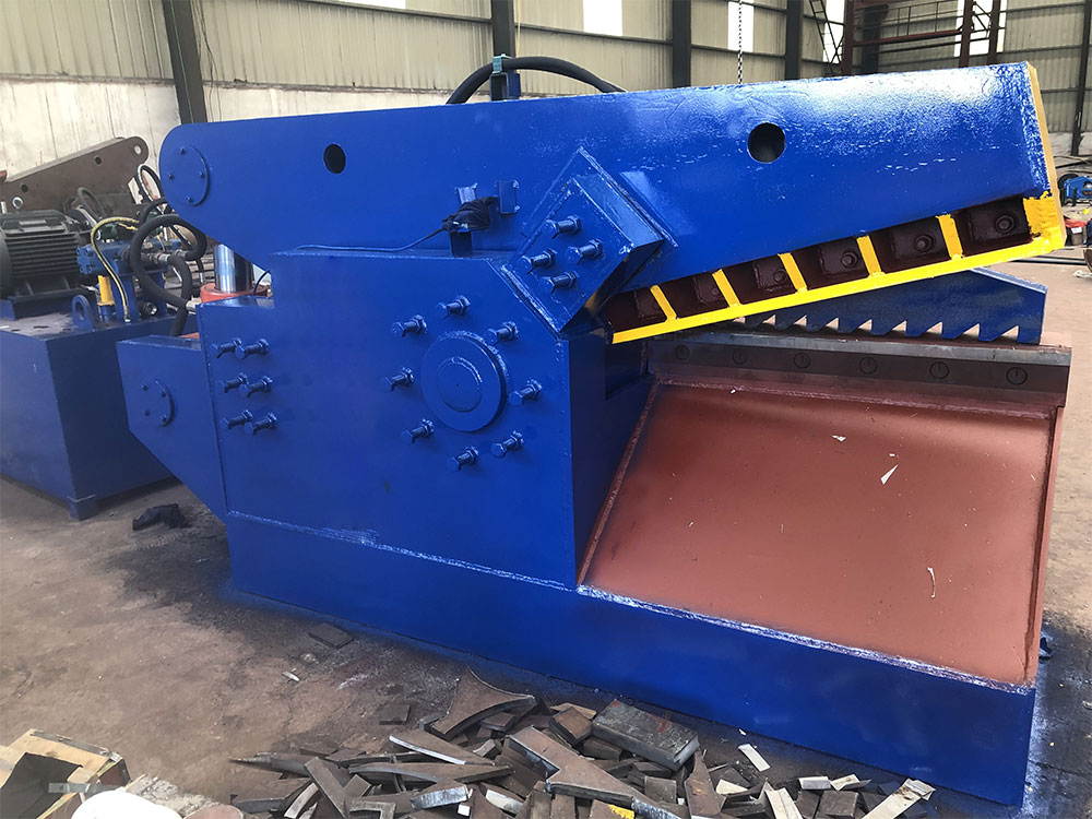 Alligator Shear
