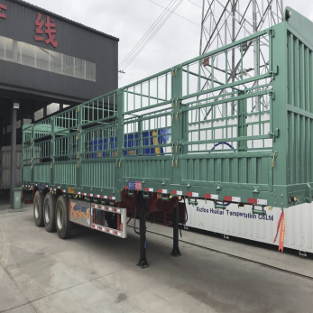  Stake semi-trailer