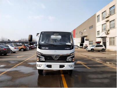 Dongfeng Sprinkler Truck