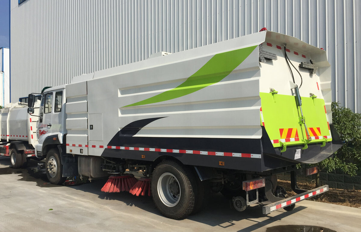Qingling Isuzu Road Sweeper