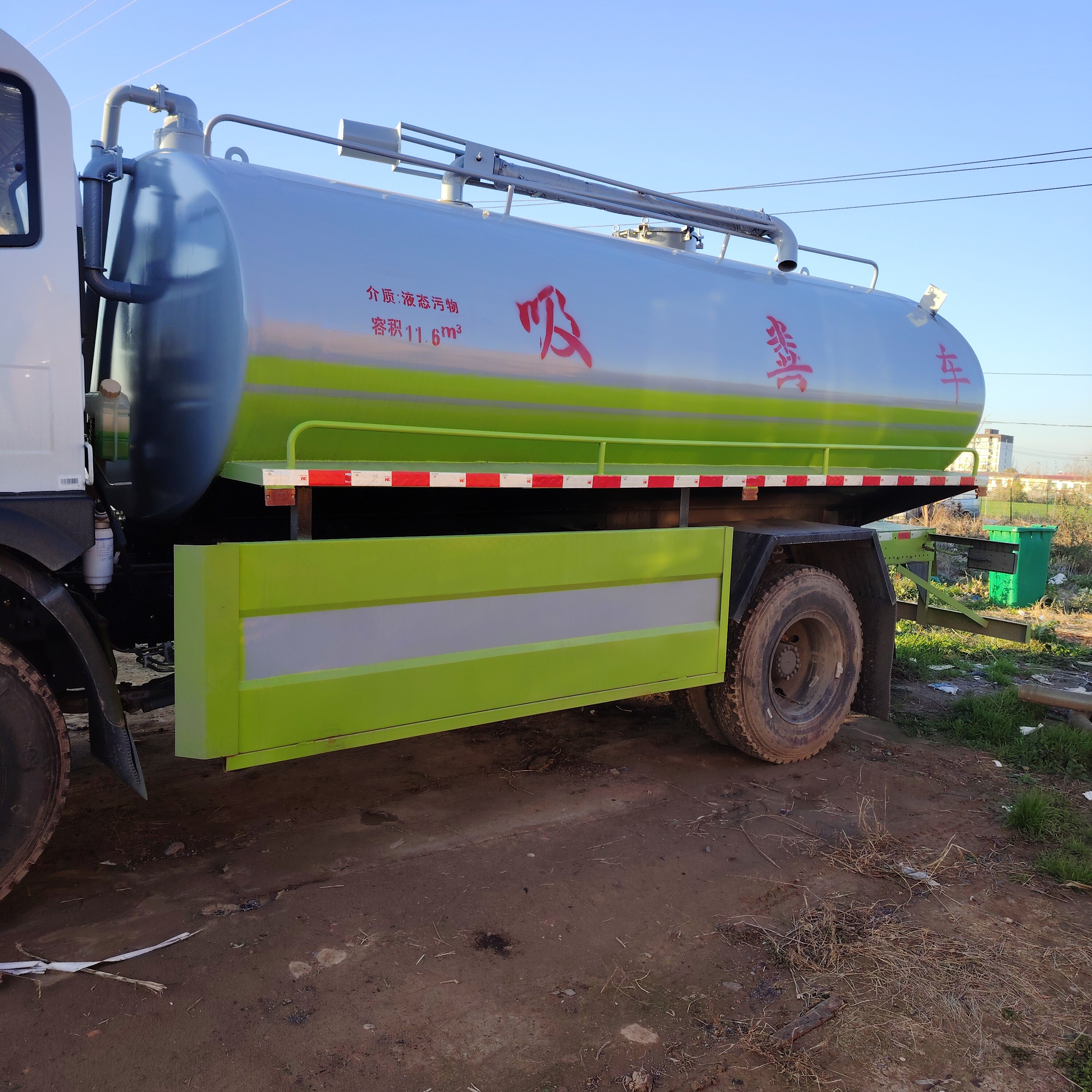 Dongfeng fecal suction truck