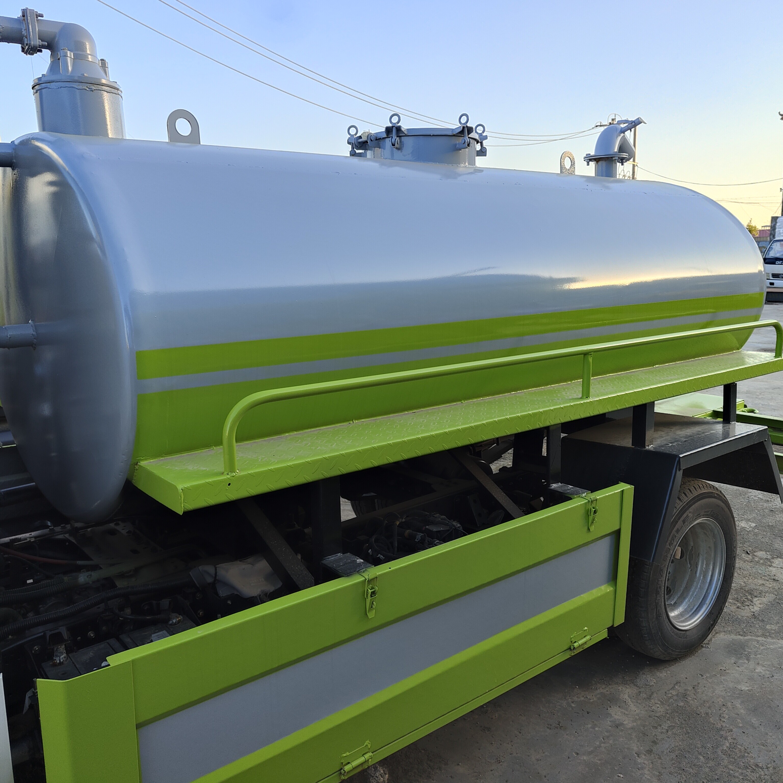 Dongfeng fecal suction truck