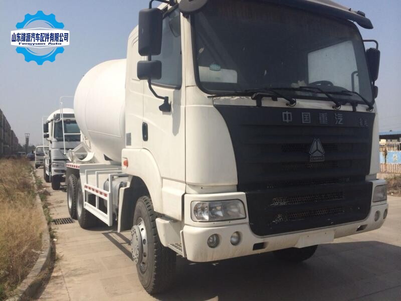 Camion malaxeur Sinotruk Haoyun