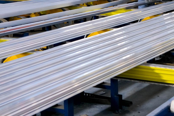 Case Huaxin Steel has an experienced professional team dedicated to providing customers with the best products and services.