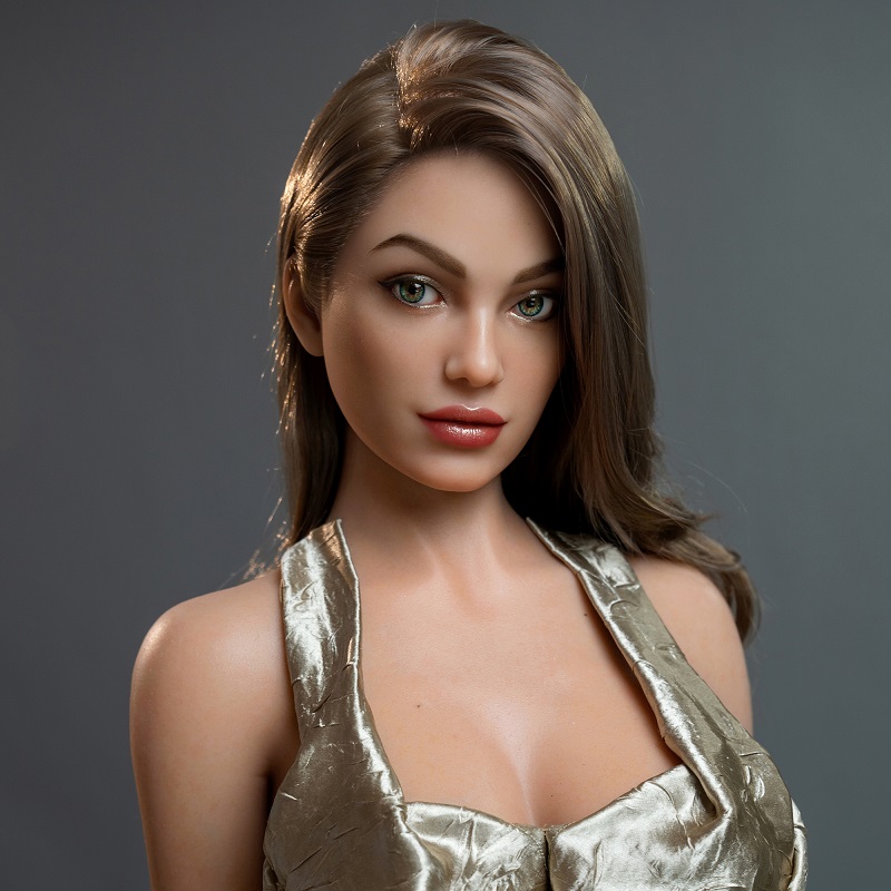 Bersa realistic doll simulates human body sensations and can be customized.