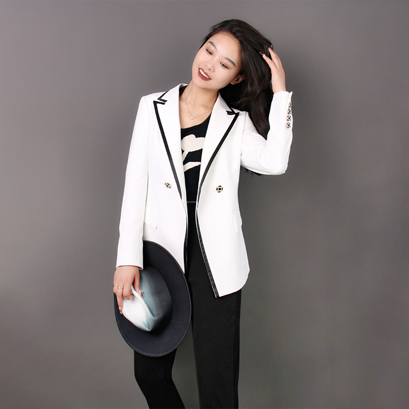 Linen fabric ladies suits are comfortable and stylish