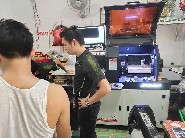 Mandalay Metals creates decorative metal artworks using CNC routers from Jinyuan.