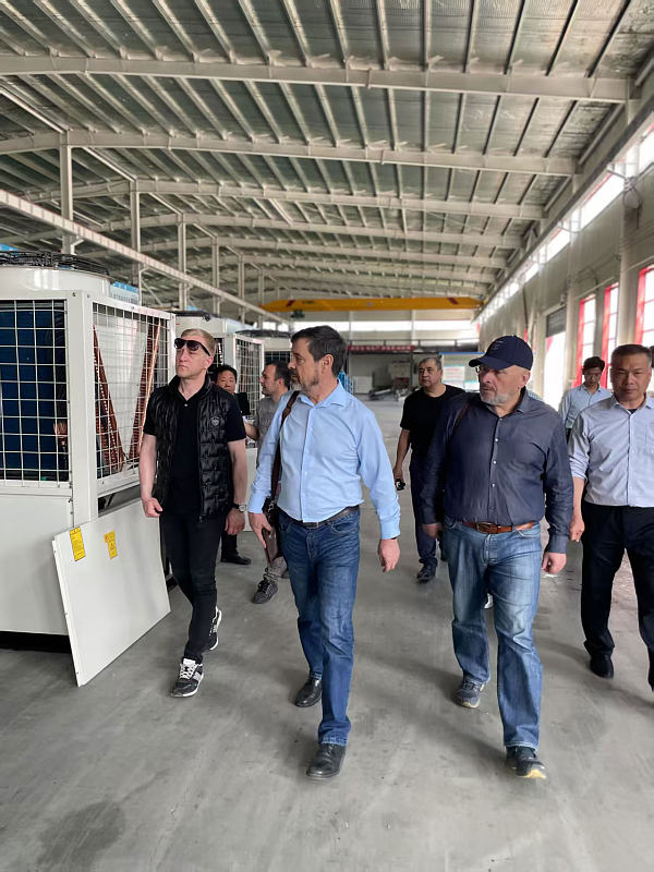 Customers’ Visiting