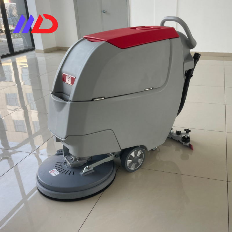 MD-V2 Fregadora de Suelo con Cepillo Simple