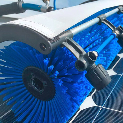 Photovoltaic cleaning roller brush