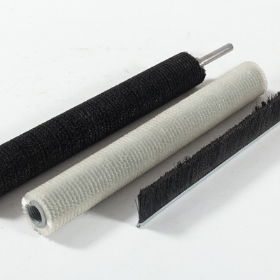 Spiral winding brush