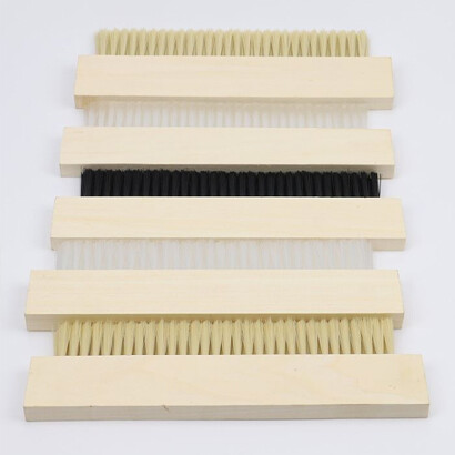 Large row brush to clean the dust board brush