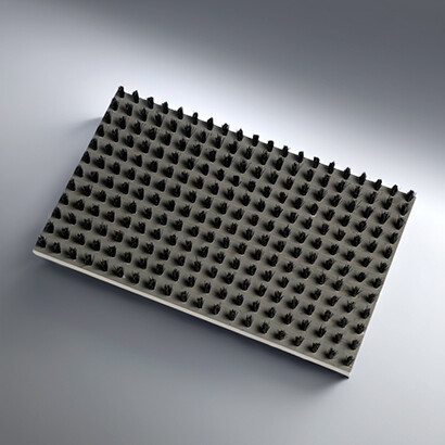 Conveying and supporting the brush plate for the replacement brush table flushing