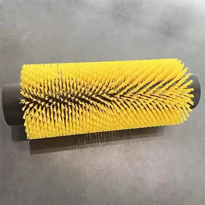 Cow cleaning anti-itch roller brush