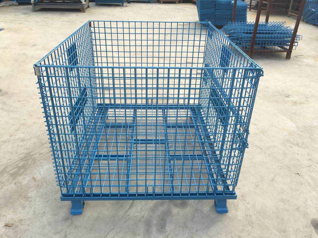 Painted and hollow board storage cages B4