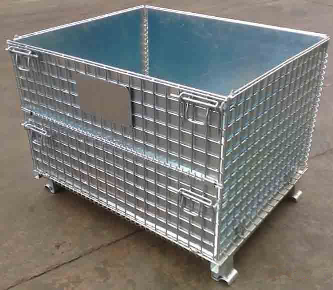 Equipped with galvanized steel storage cages B4