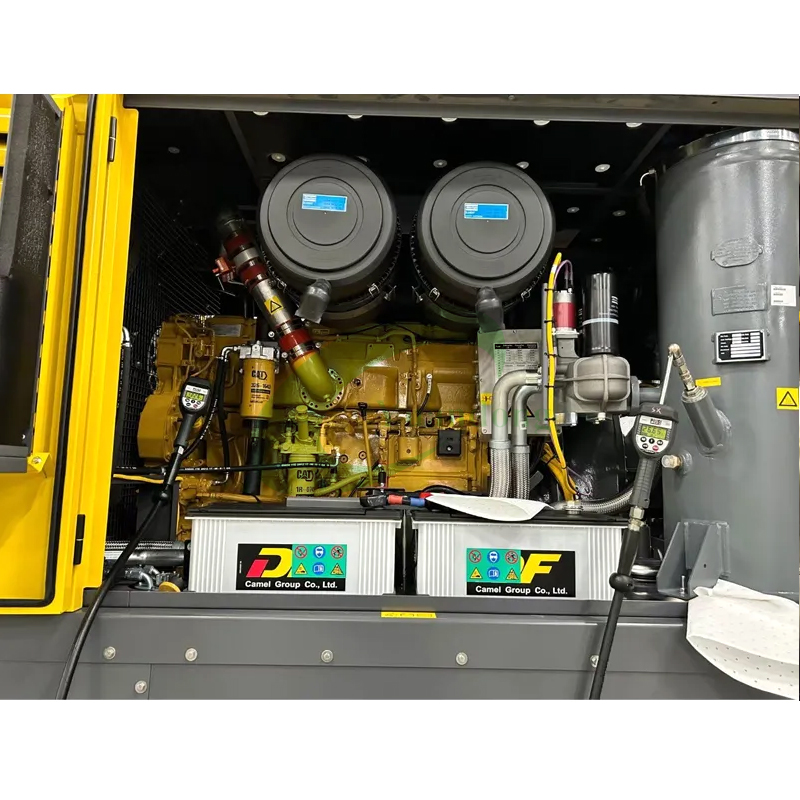 Atlas Copco Diesel Wheel-Mounted Screw Air Compressor Mobile Unit for Water Well Drilling