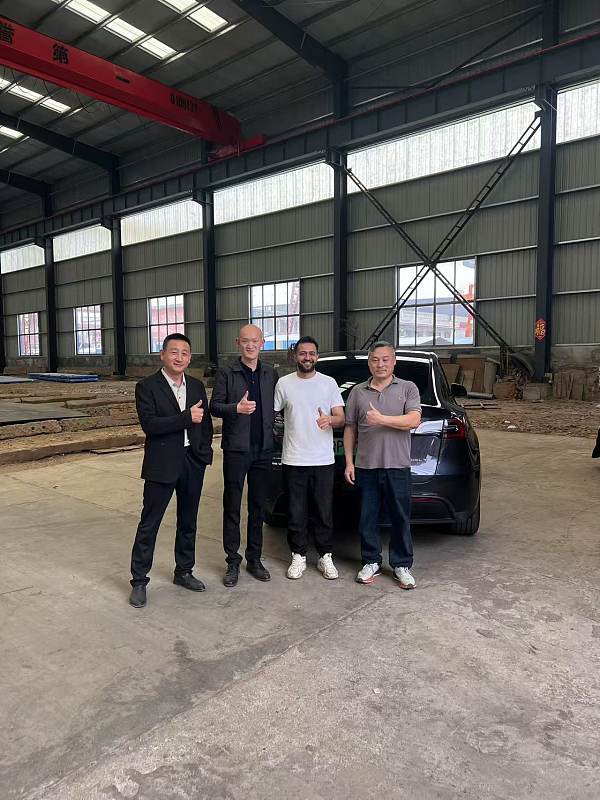 Customer Visit (3)