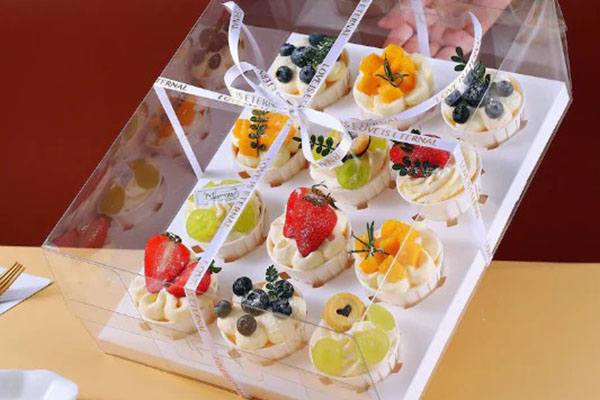 Why Choose PET Cake Boxes for Your Bakery Business?