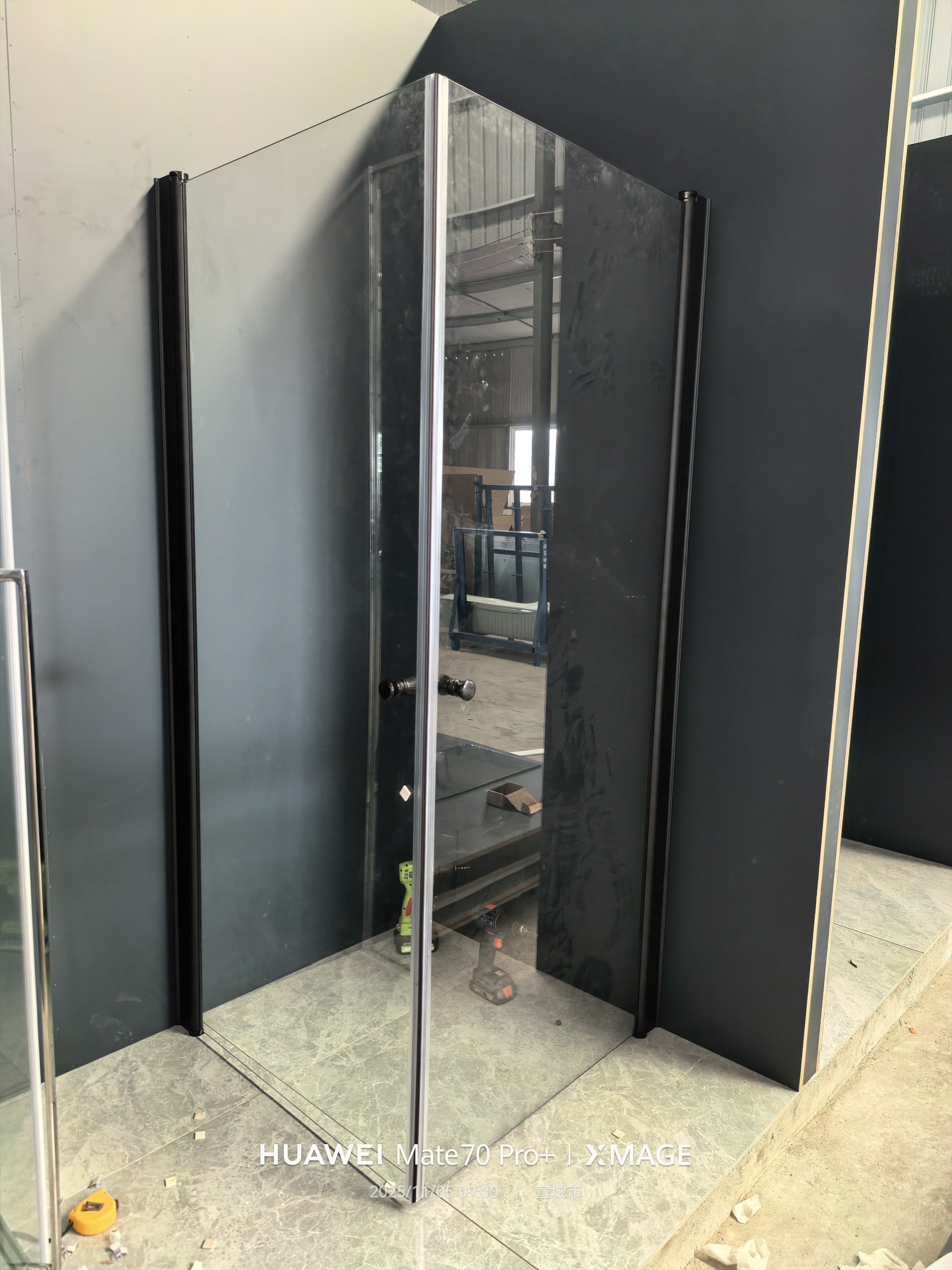 Modern Simple Frameless Glass Bath Room Shower Cabin Rectangle Tray Straight Appearance Style Sliding Open for Hotel Application