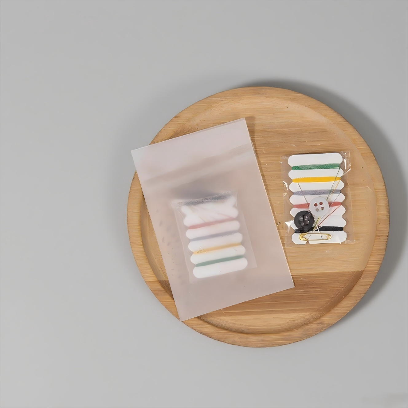 Six-thread Sewing Kit