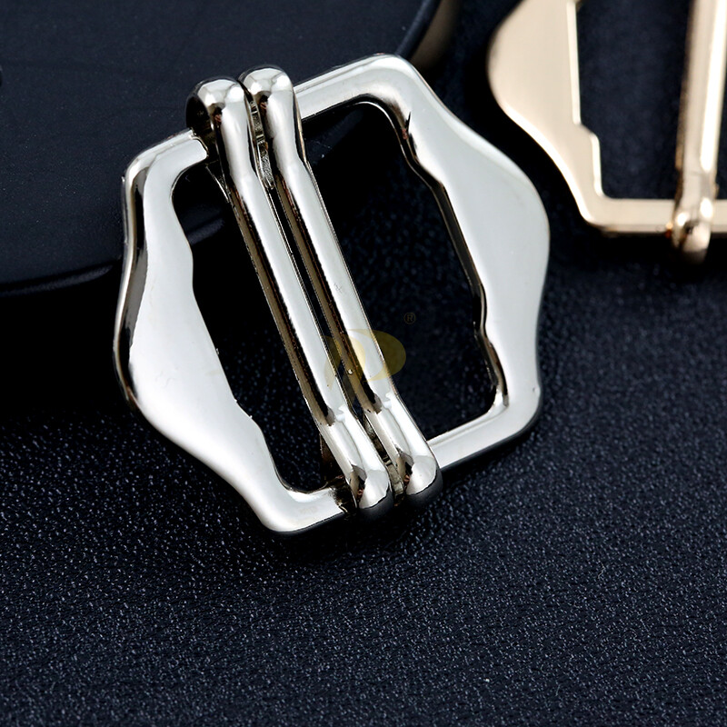 Điều chỉnh nút áo vest