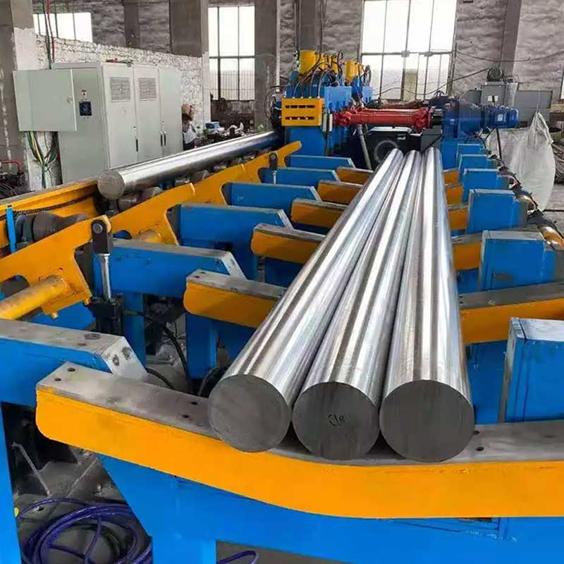 What are the performance characteristics of stainless steel round?