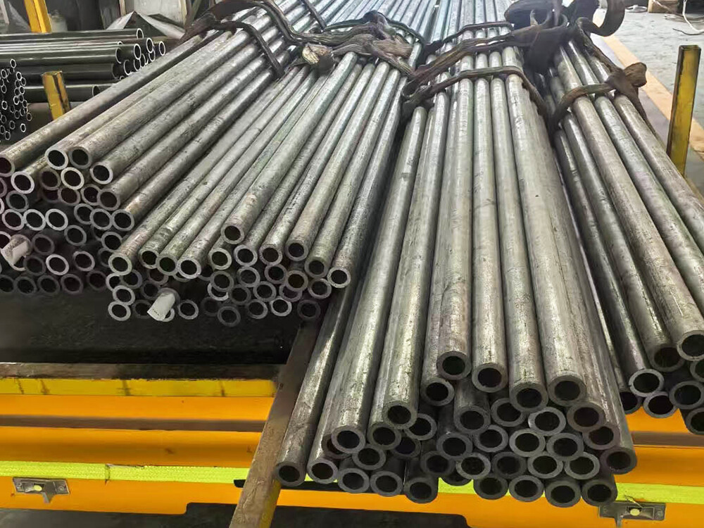 Carbon steel seamless pipe
