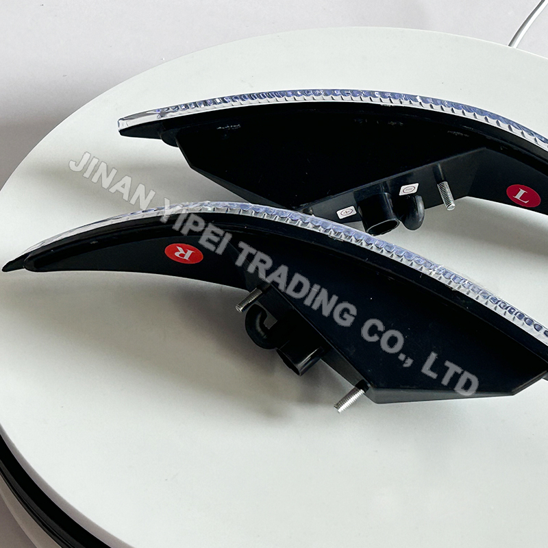 Габаритные огни DZ97189721210 DZ97189721220