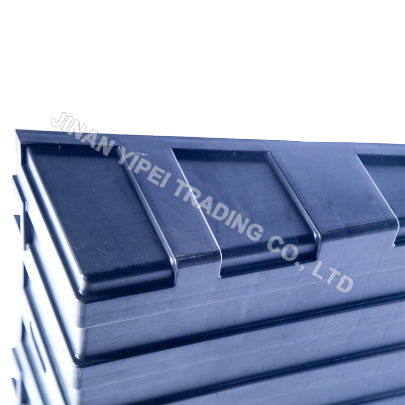 DZ95189761120 Крышка аккумуляторного отсека SHACMAN