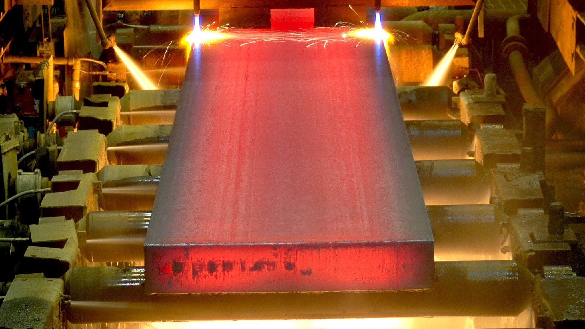 Performance characteristics of flat forging machine