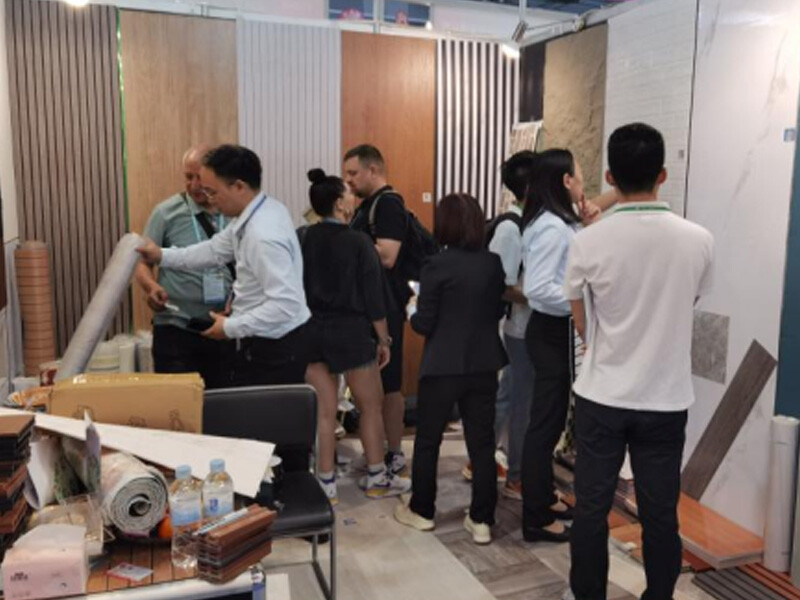 Innovative design, green manufacturing: Taizhou Yuanguan Rubber and Plastics shines at the Canton Fair