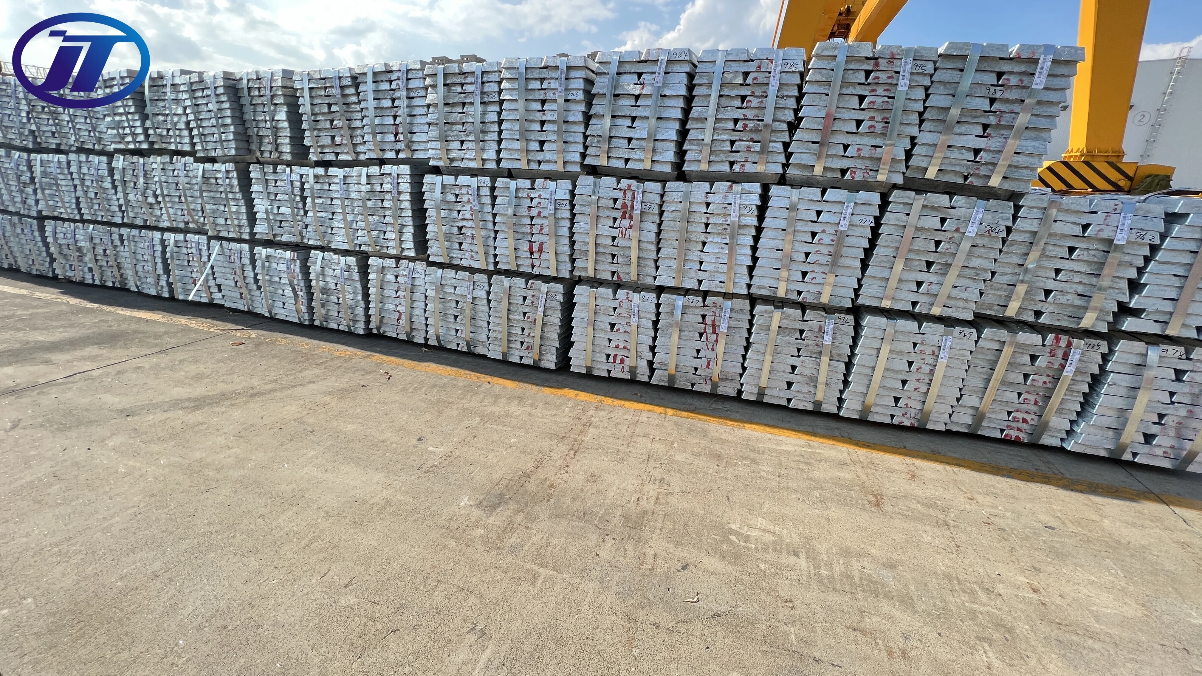 Fire-refined Zinc Ingot
