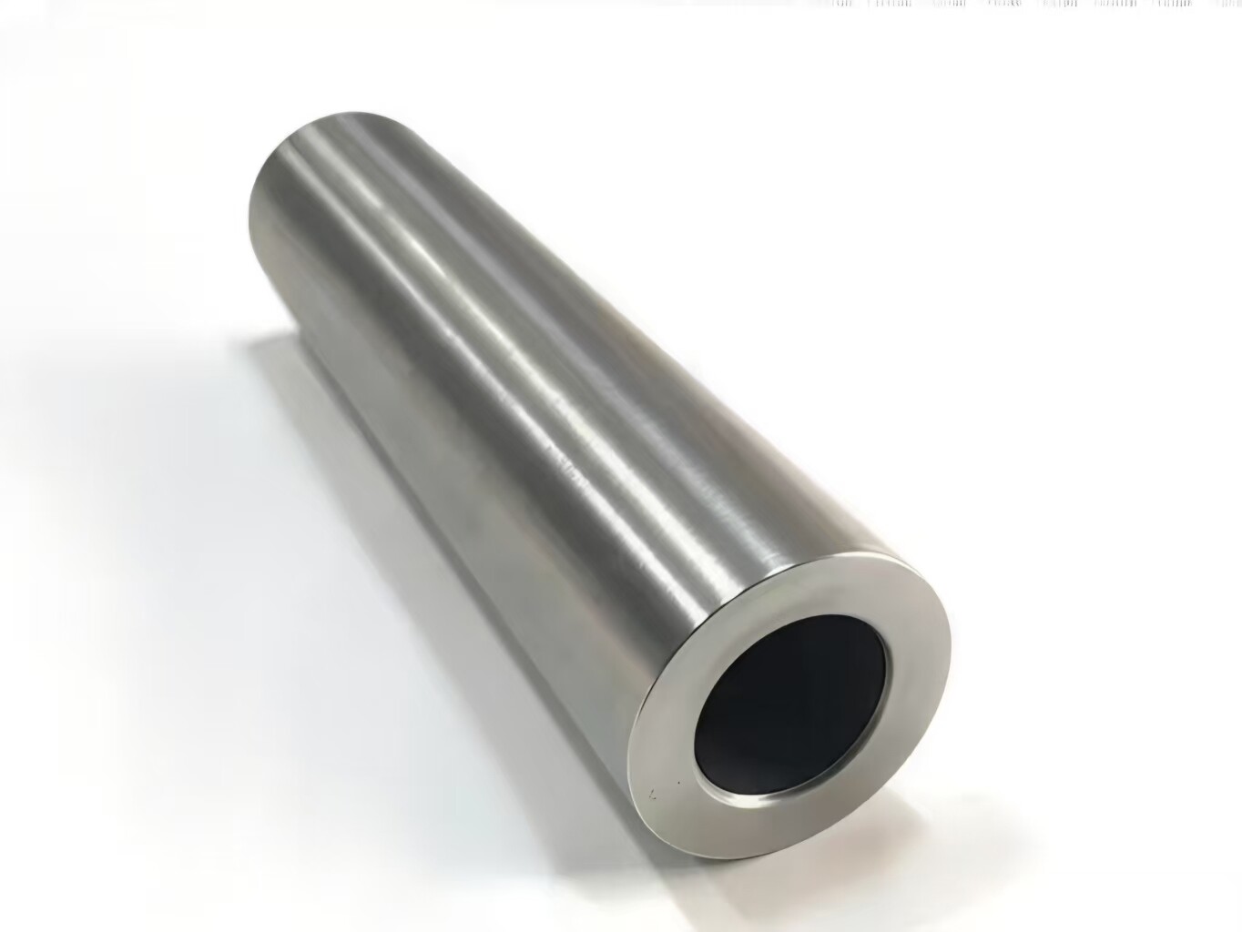 Titanium pipe / tube