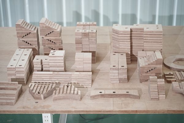2. 电工层压木成型件_2.3 阶梯垫块 (1)