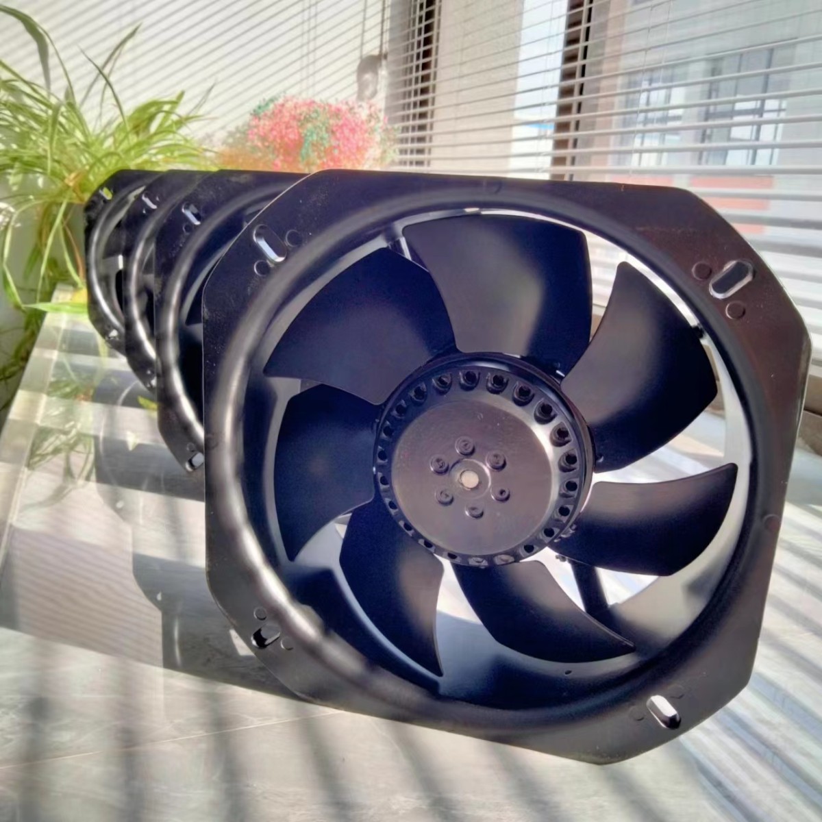 22580 cooling fan