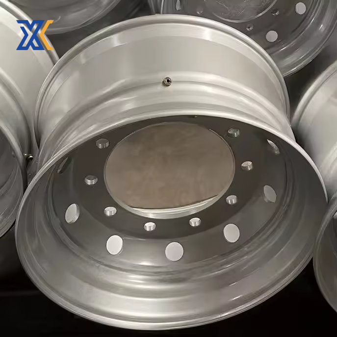Tubeless Steel Wheel Rim 19.5*7.5 Matched Tire Size 245/70R19.5 for Truck 