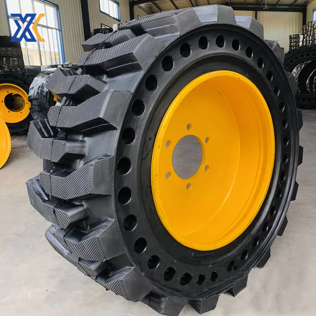 Heavy Duty Dump Truck Loader Tyres