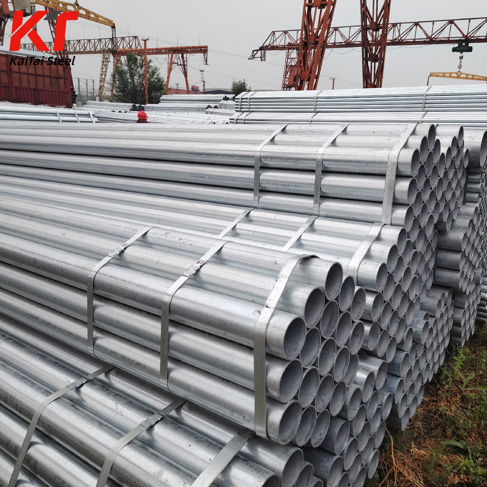 China Supplier Hot Dipped Galvanized Steel round tube Z275 DX51D Galvanized Steel