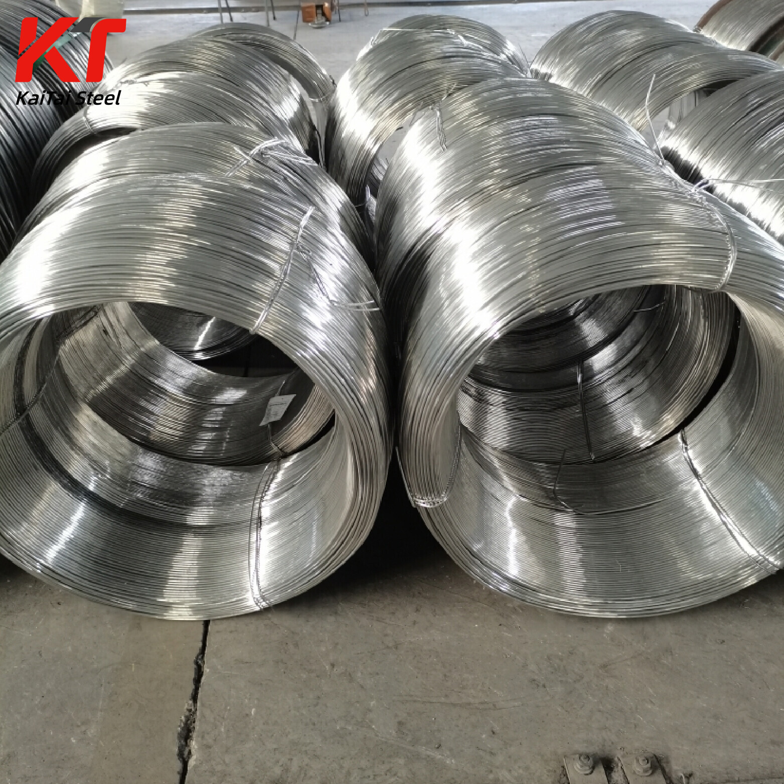 High Quality Galvanized Wire 4mm Diameter Q235 Steel Grade Coated Type 25kgroll 20mm-45mm Rolls