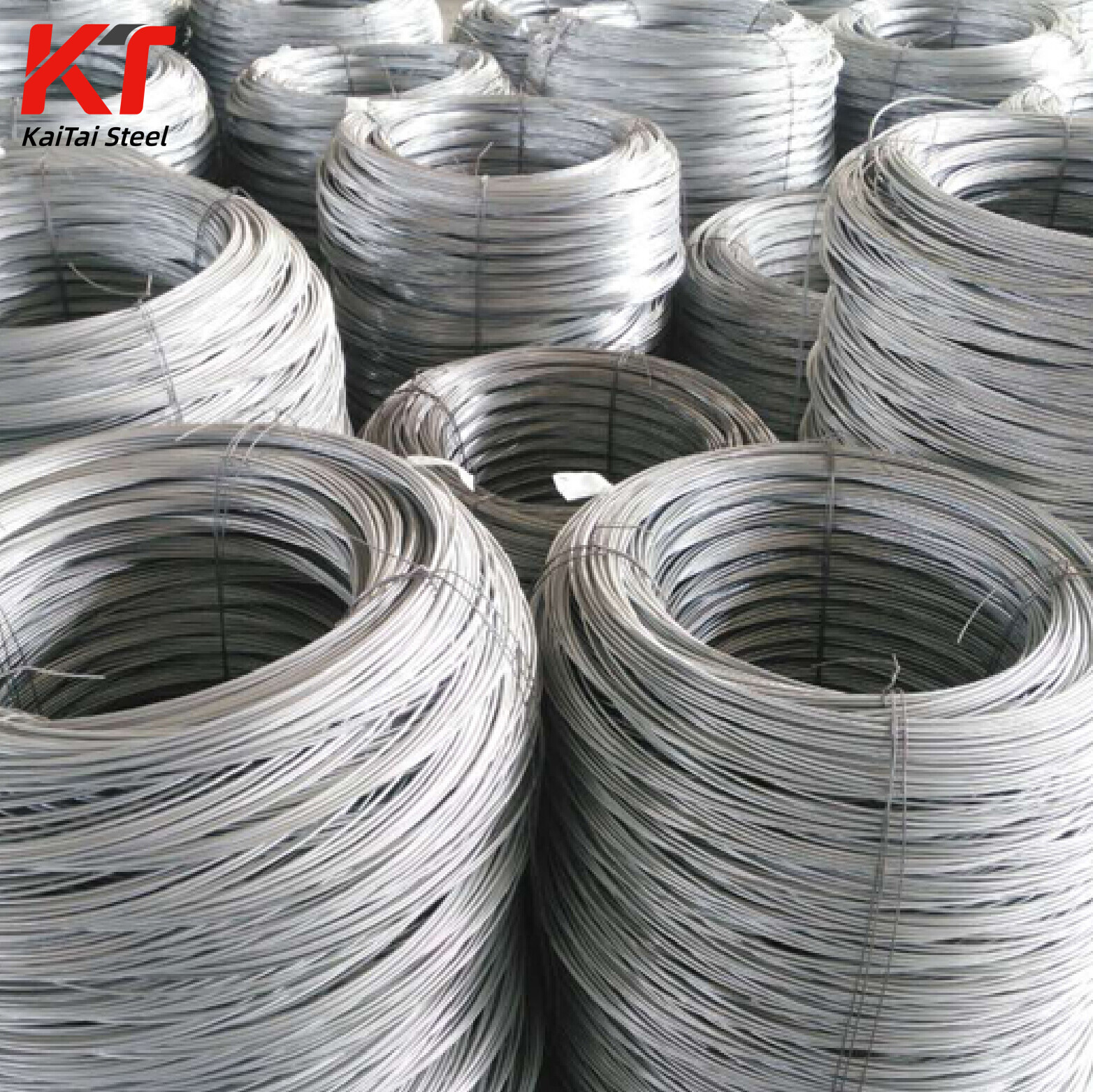 High Quality Galvanized Wire 4mm Diameter Q235 Steel Grade Coated Type 25kgroll 20mm-45mm Rolls