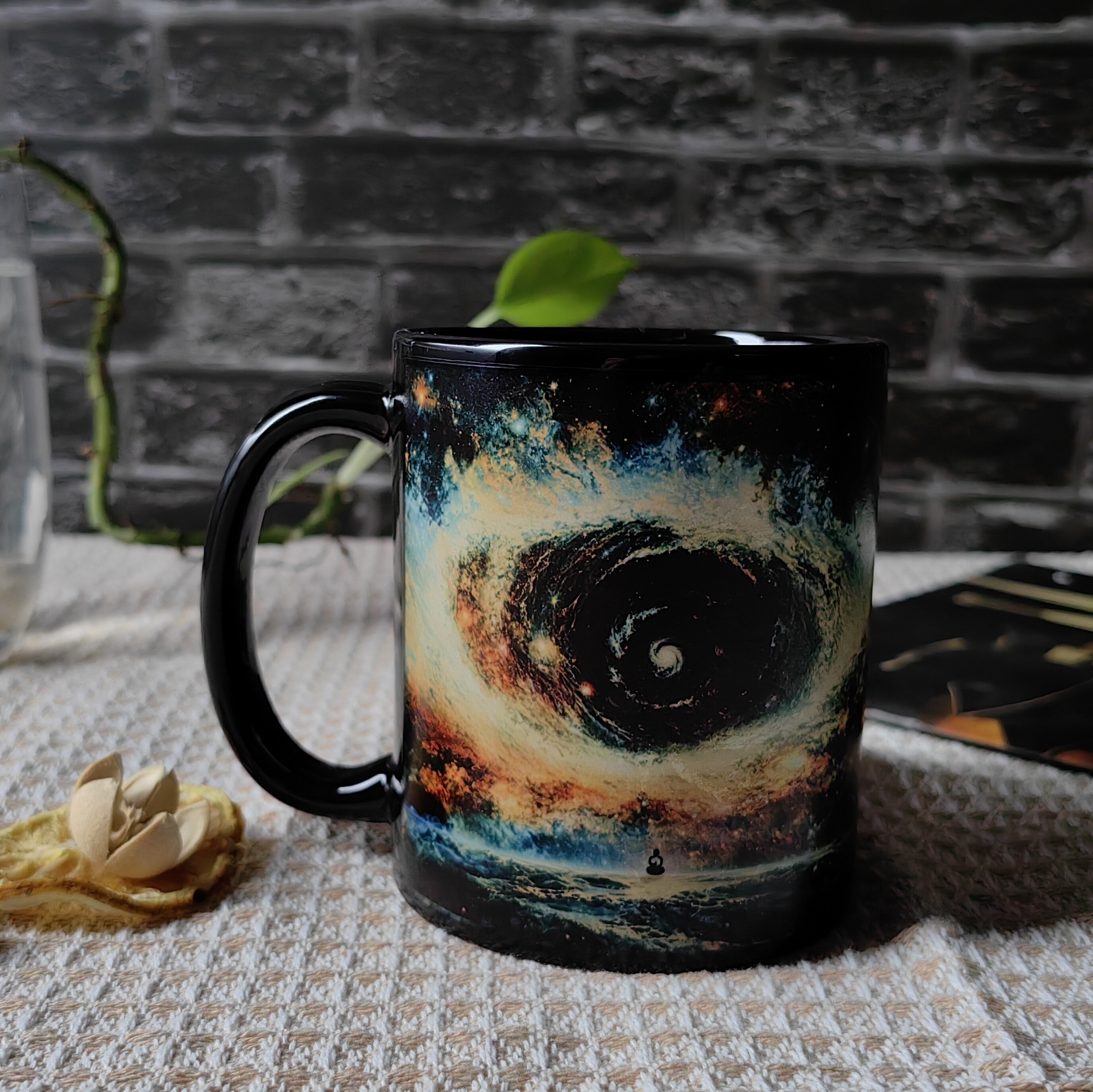 Interstellar-Eye Black Hole Color Changing Mug Magic Mug.