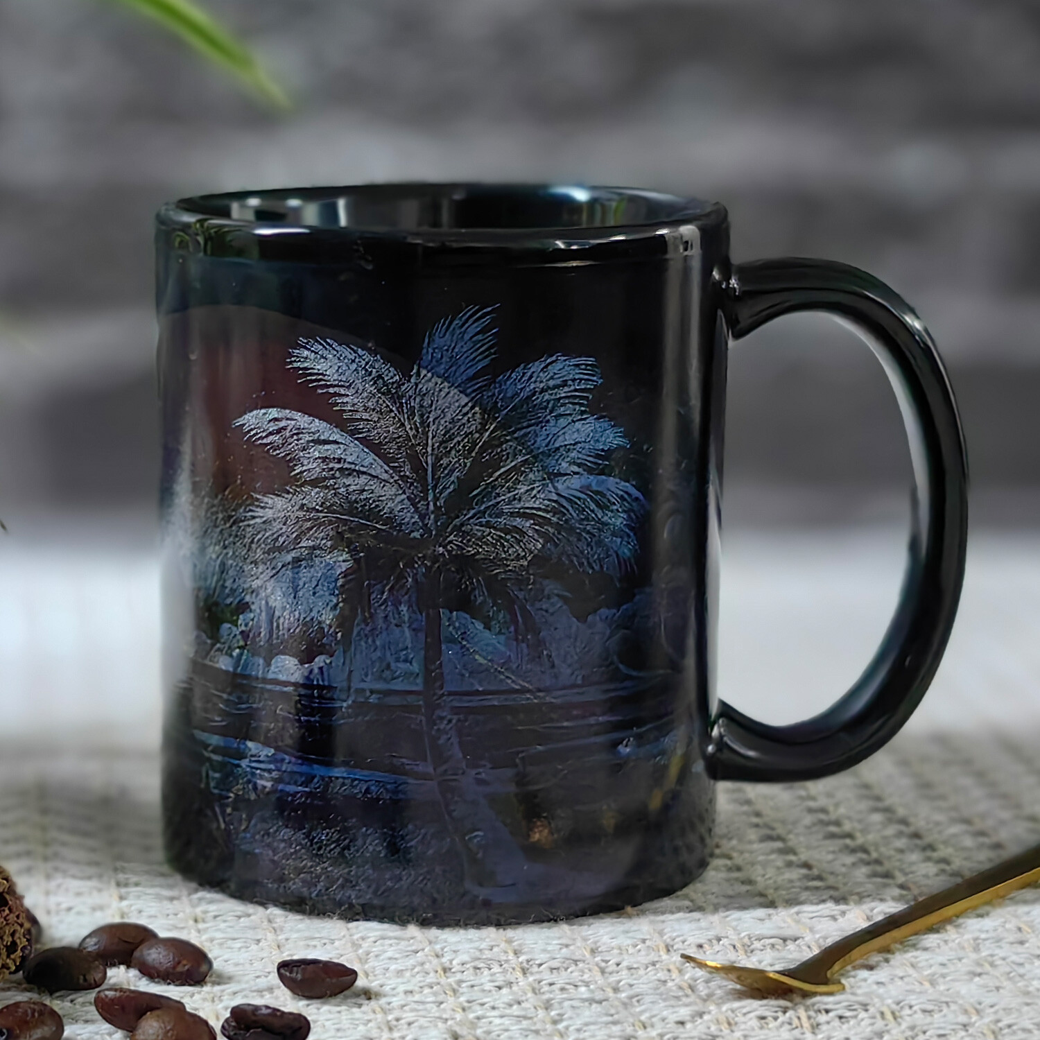 Seaside - Jellyfish，Ocean Color Changing Mug Magic Mug.