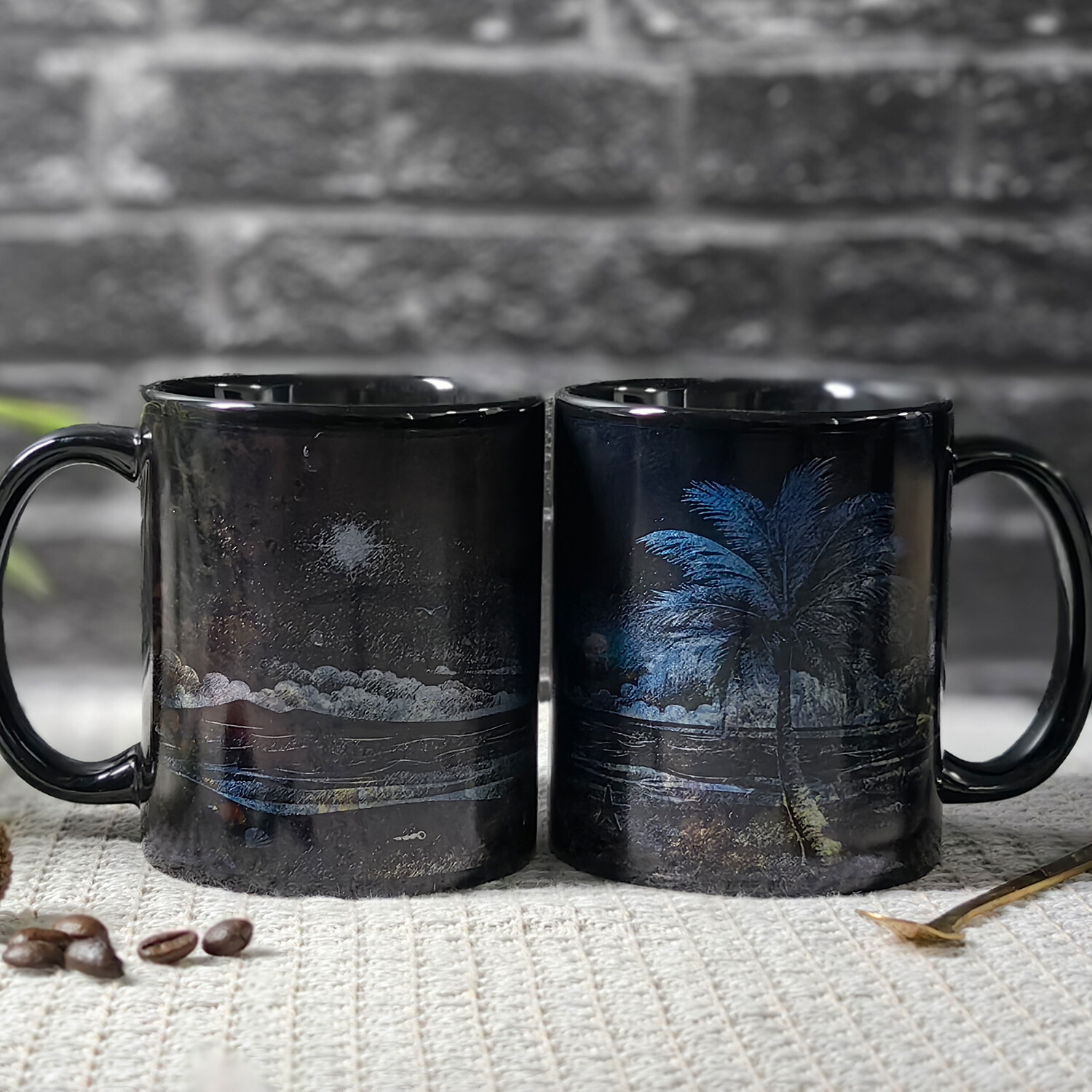  Seaside - Submarine shark，Ocean Color Changing Mug Magic Mug.