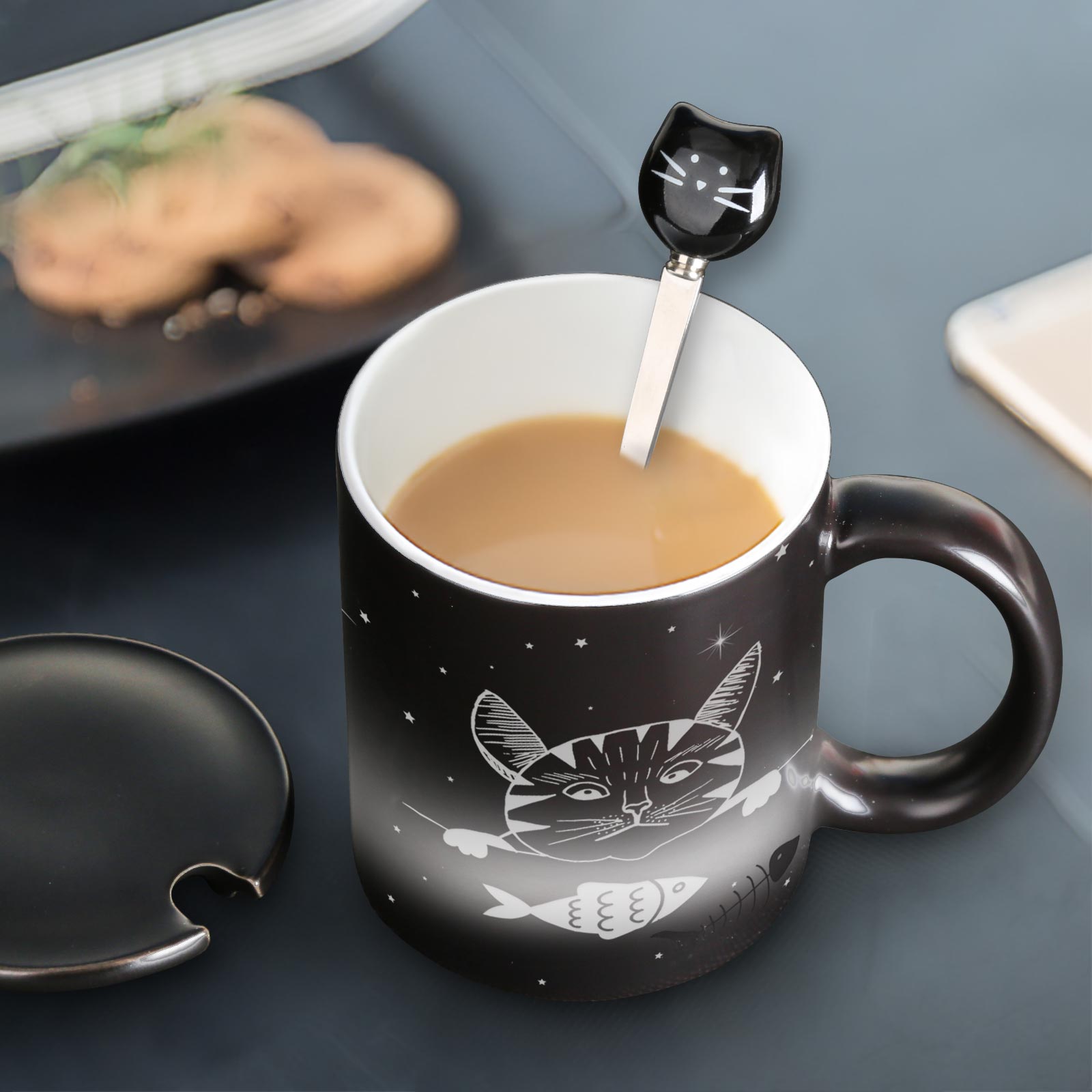 Eat Fish-Cat，animal Color Changing Mug Magic Mug.