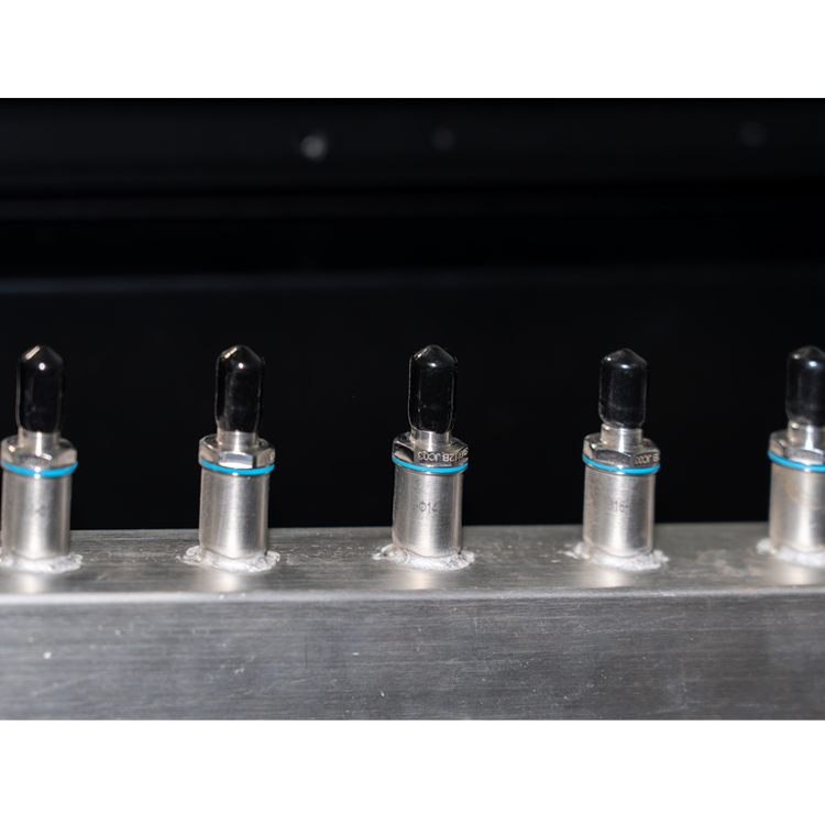 Liquid-Cooled Manifold